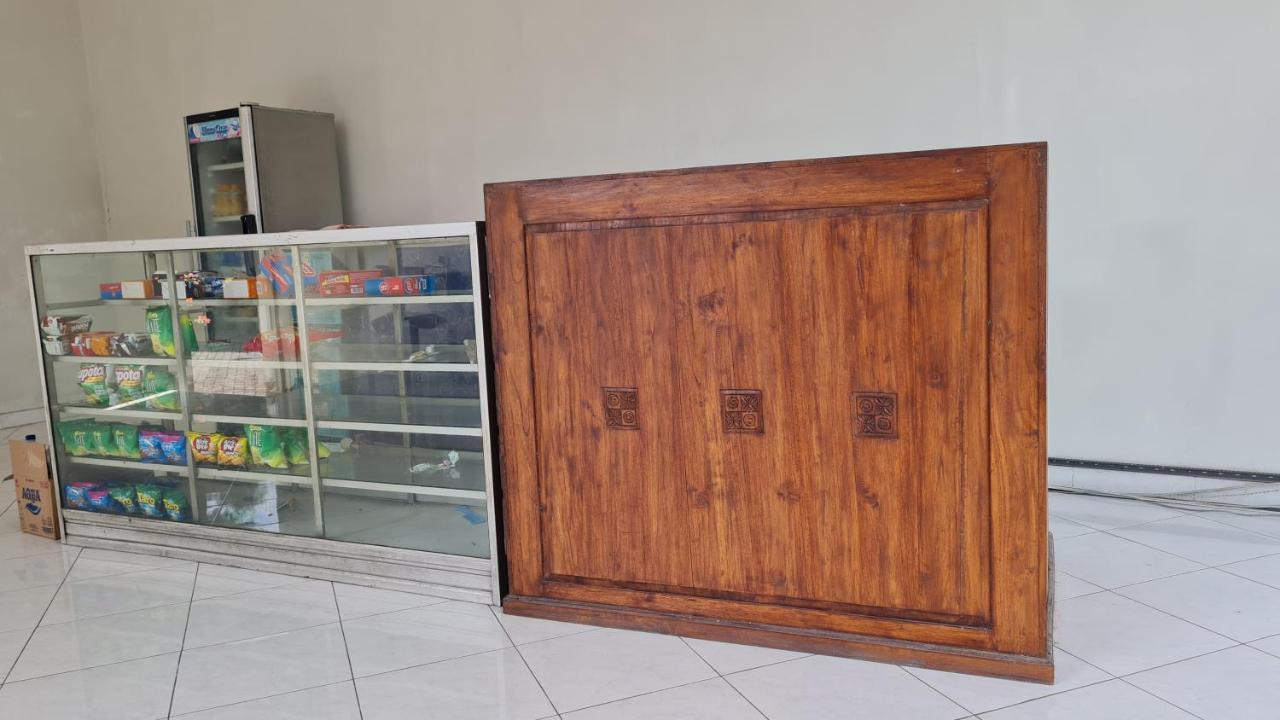 Oyo 90831 Hotel Gardenia Prambanan Solo Εξωτερικό φωτογραφία