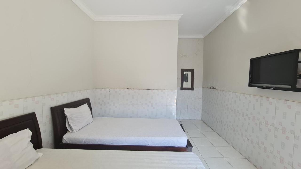 Oyo 90831 Hotel Gardenia Prambanan Solo Εξωτερικό φωτογραφία