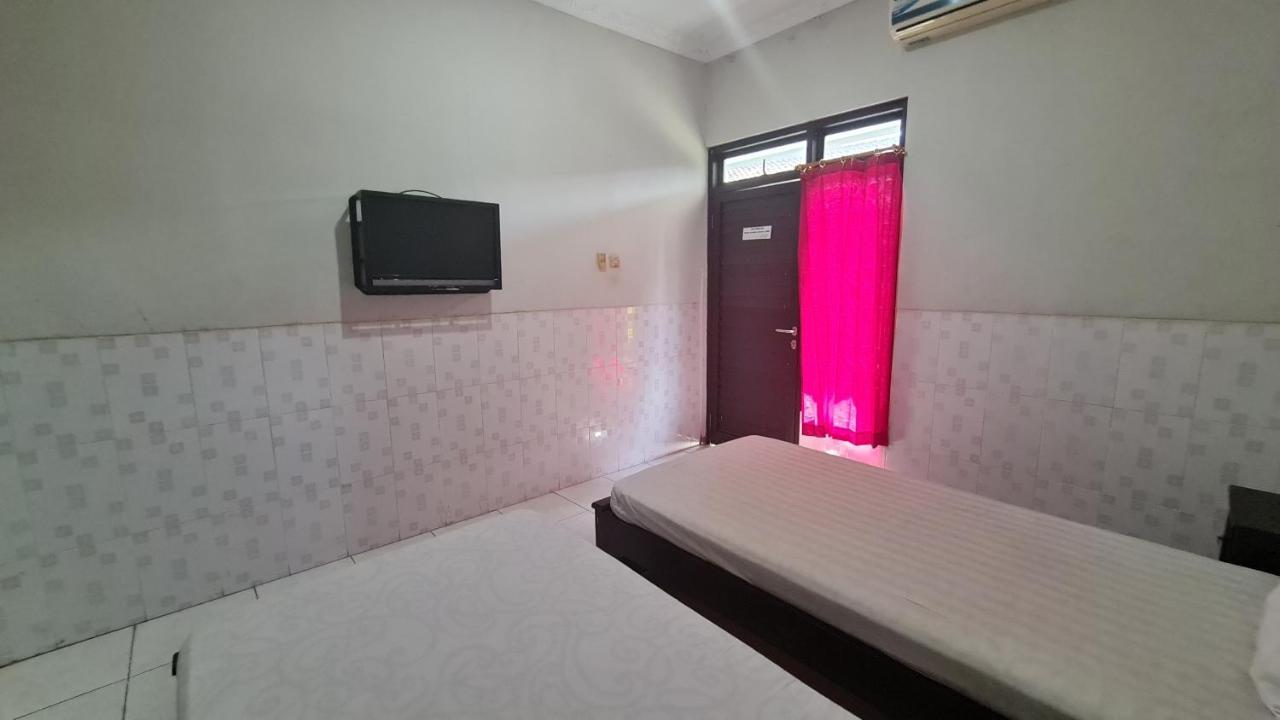 Oyo 90831 Hotel Gardenia Prambanan Solo Εξωτερικό φωτογραφία