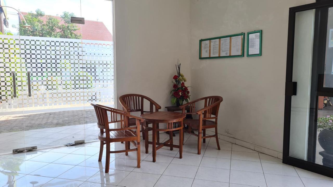 Oyo 90831 Hotel Gardenia Prambanan Solo Εξωτερικό φωτογραφία