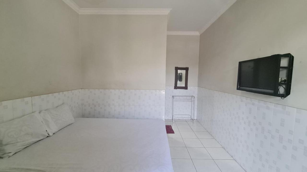 Oyo 90831 Hotel Gardenia Prambanan Solo Εξωτερικό φωτογραφία